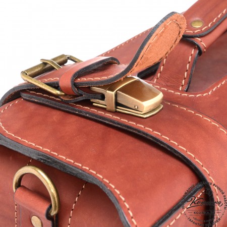 Кожаный портфель-кофр  "Универсал"  (коньяк)